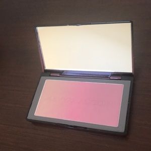 Kevyn Aucoin Neo Blush Rose Cliff Golden Rose